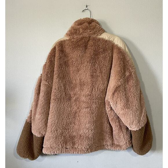 Faux Fur Jacket By OOF Women’s Size 42 Wear The Shapes Lab Oversized Soft Furry - Picture 3 of 7